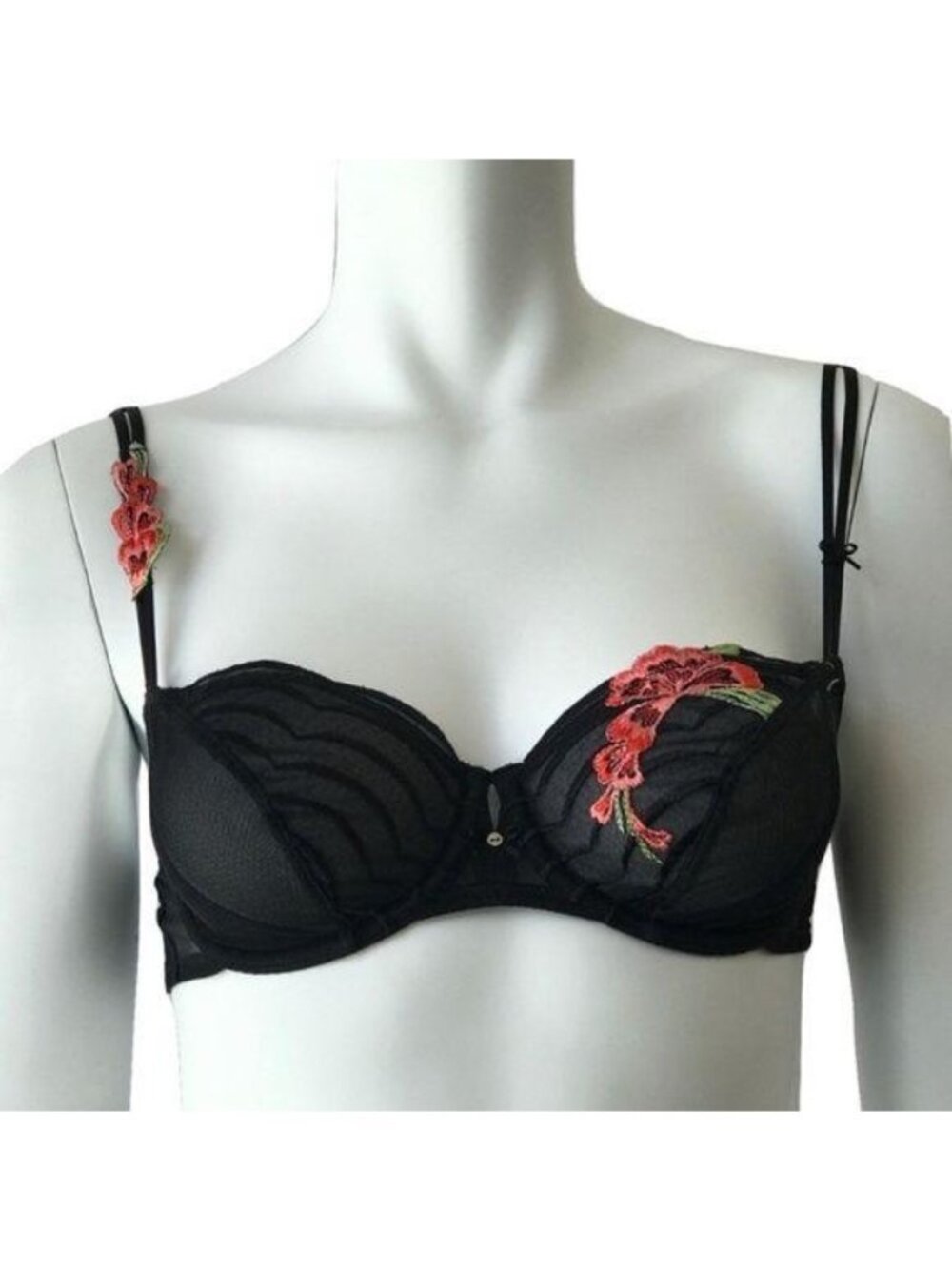 Wacoal Black Lace Embroidered Bra With Floral Embroidery & Sheer Mesh Cups
